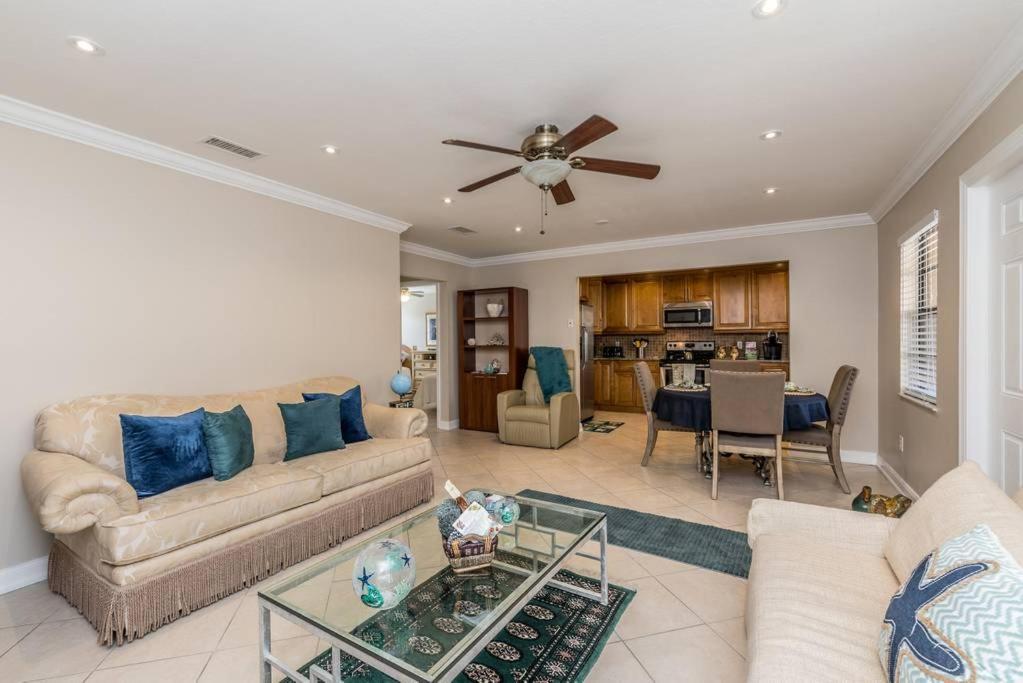 Ocean Vacation Breeze Villa Lantana Luaran gambar