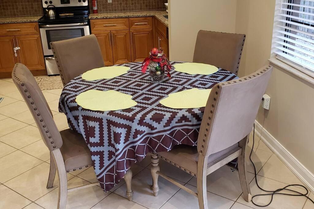 Ocean Vacation Breeze Villa Lantana Luaran gambar