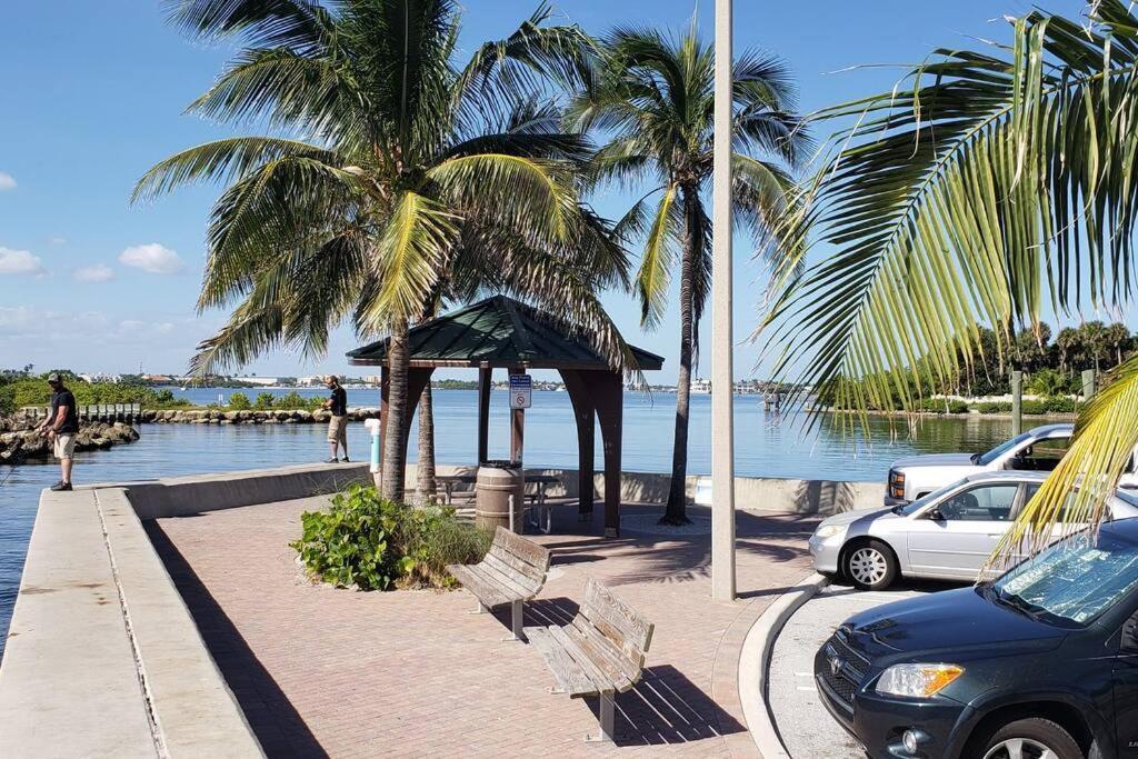 Ocean Vacation Breeze Villa Lantana Luaran gambar